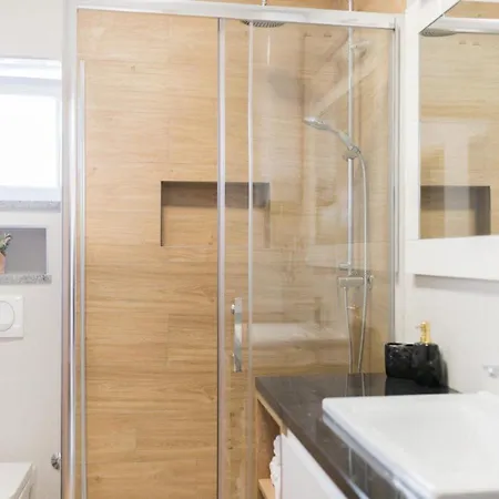 Mihael House Ferienhaus *