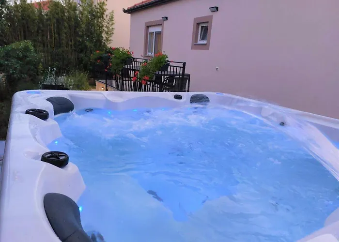 Mihael House Prázdninový dům *