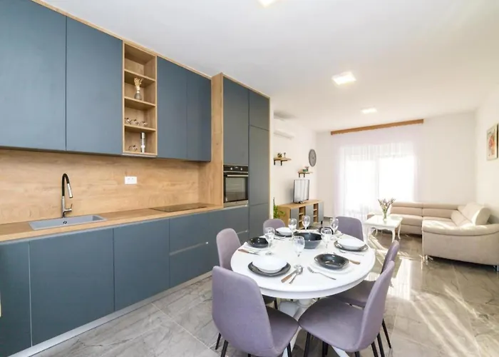 Mihael House * Задар