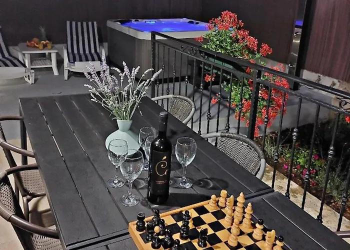 Mihael House * זאדאר