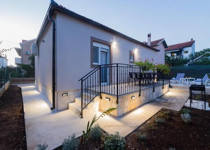 Mihael House Дом отдыха Задар